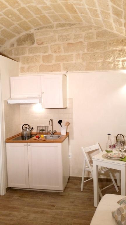 Apartamento Little Tower Bari Exterior foto